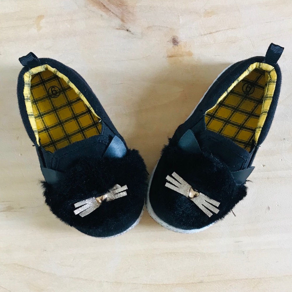 Cute black cat loafers toddler/baby size 6